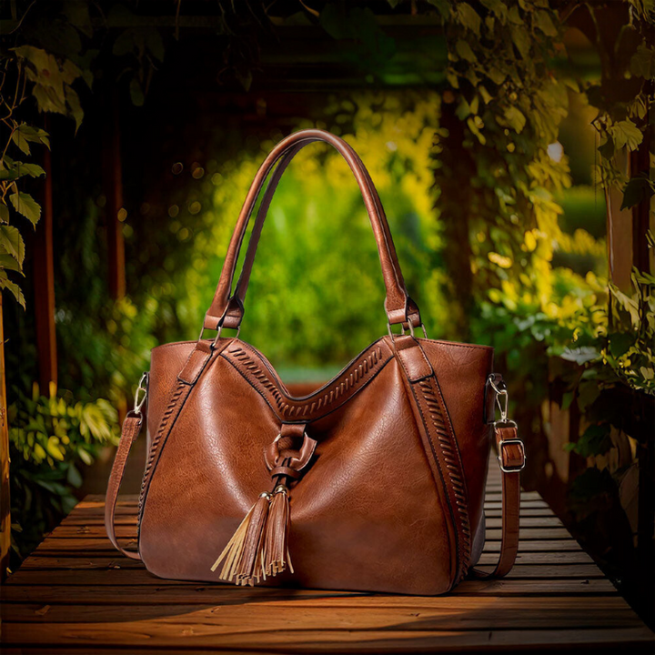 Lydia | Elegant and Timeless Crossbody Bag