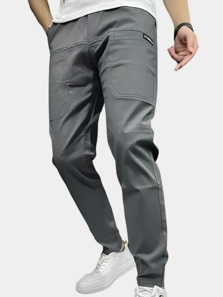 MADISON | MULTI-POCKET CARGO TROUSERS