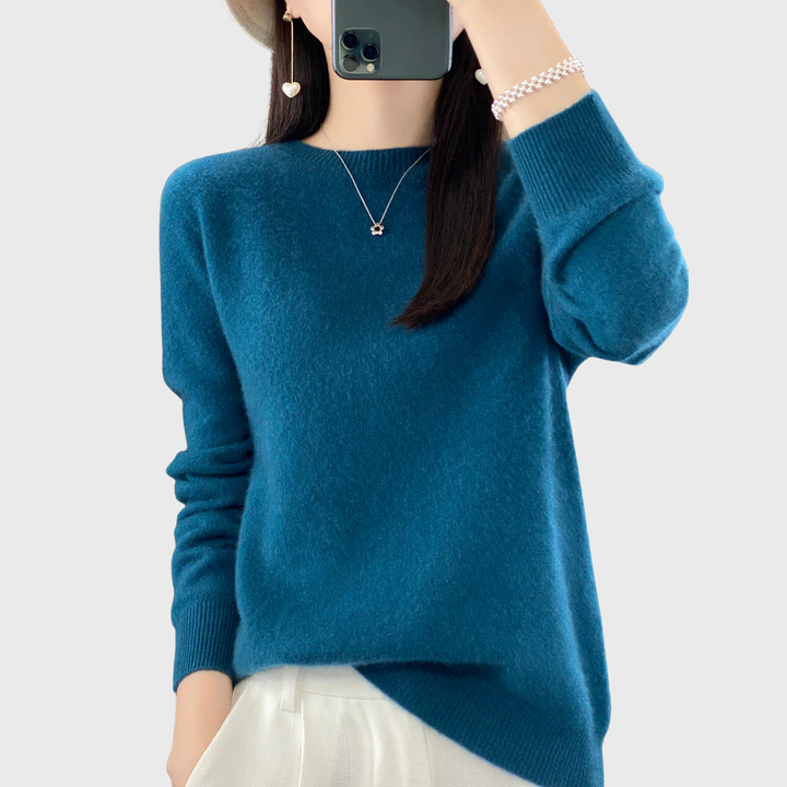 Anette | Warm Jumper for Cold Days