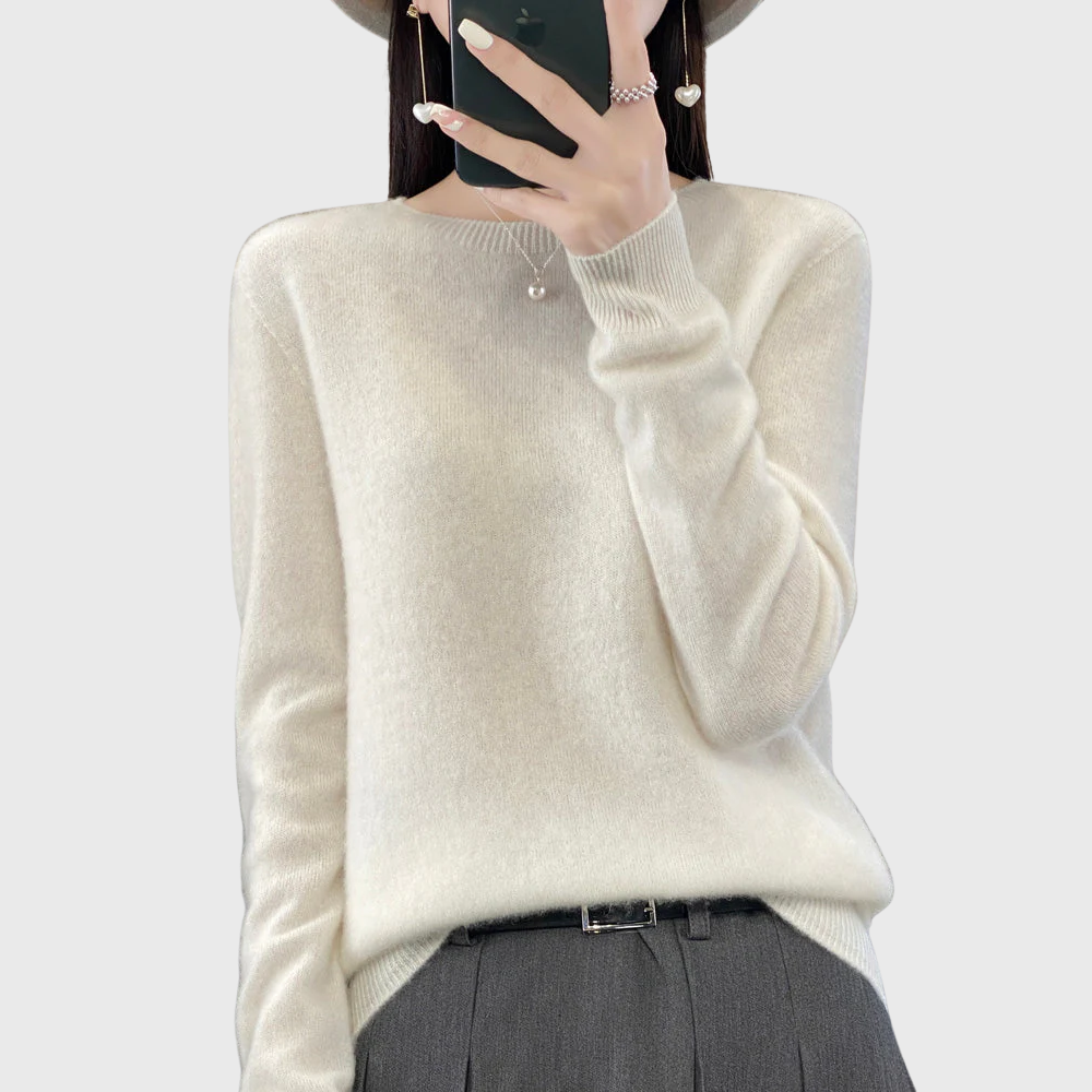 Anette | Warm Jumper for Cold Days